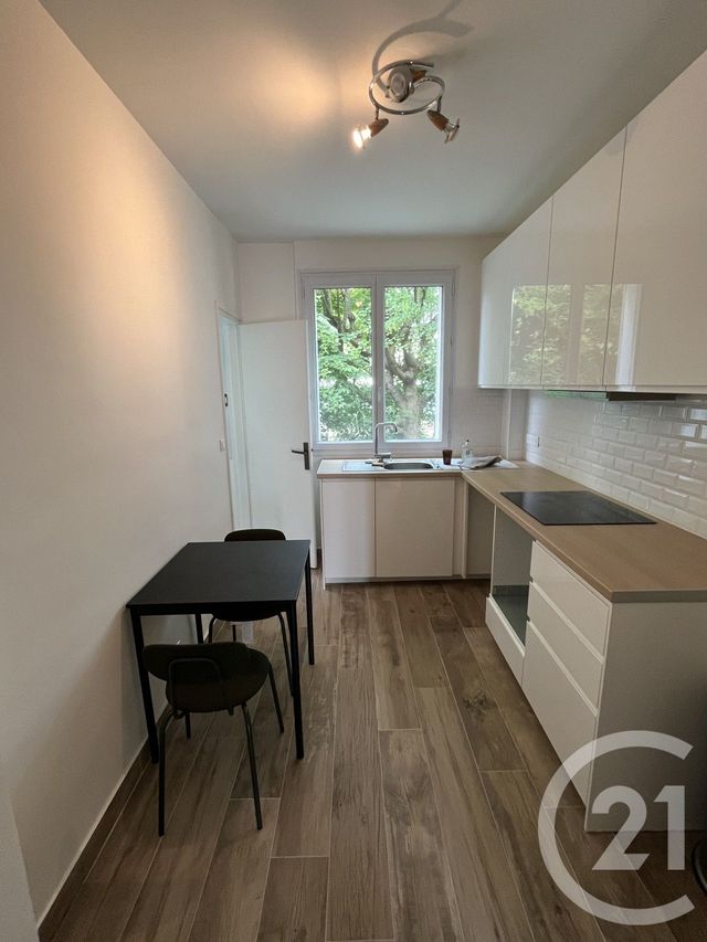 Appartement F2 à vendre - 2 pièces - 54.62 m2 - ST CLOUD - 92 - ILE-DE-FRANCE - Century 21 Solution Immobilière