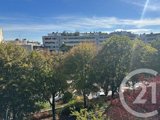 Appartement F2 à vendre - 2 pièces - 54.62 m2 - ST CLOUD - 92 - ILE-DE-FRANCE - Century 21 Solution Immobilière