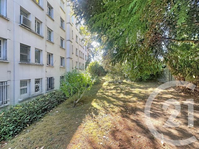 Appartement F2 à vendre - 2 pièces - 54.62 m2 - ST CLOUD - 92 - ILE-DE-FRANCE - Century 21 Solution Immobilière