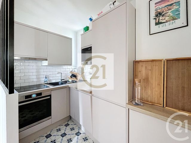 Appartement F3 à louer - 3 pièces - 70.79 m2 - ST CLOUD - 92 - ILE-DE-FRANCE - Century 21 Solution Immobilière