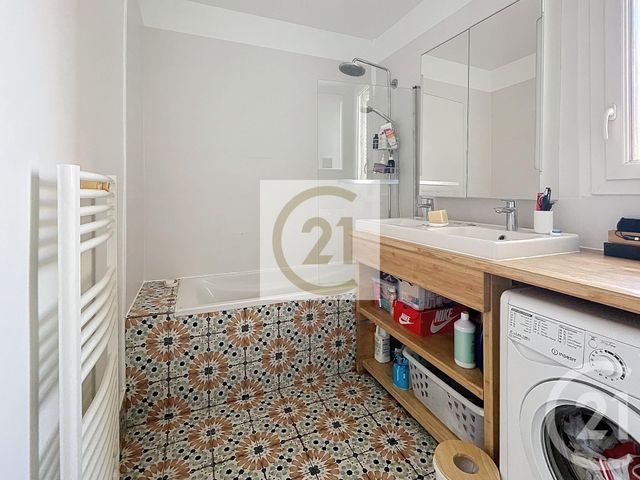 Appartement F3 à louer - 3 pièces - 70.79 m2 - ST CLOUD - 92 - ILE-DE-FRANCE - Century 21 Solution Immobilière