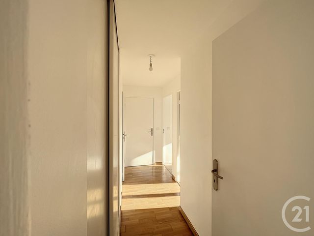 Appartement à louer - 3 pièces - 67.2 m2 - SURESNES - 92 - ILE-DE-FRANCE - Century 21 Solution Immobilière