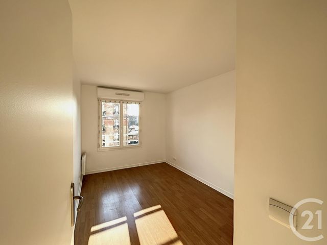 Appartement à louer - 3 pièces - 67.2 m2 - SURESNES - 92 - ILE-DE-FRANCE - Century 21 Solution Immobilière