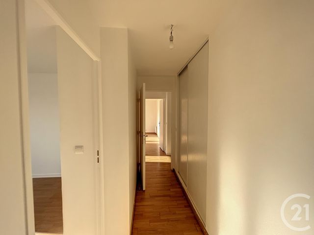 Appartement à louer - 3 pièces - 67.2 m2 - SURESNES - 92 - ILE-DE-FRANCE - Century 21 Solution Immobilière