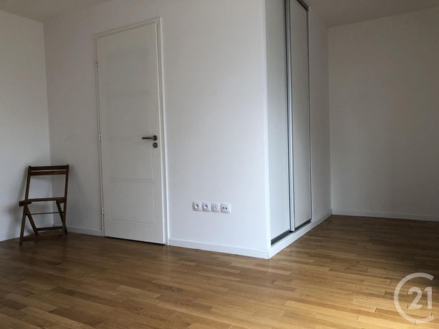 Appartement F2 à louer - 2 pièces - 42.5 m2 - ST CLOUD - 92 - ILE-DE-FRANCE - Century 21 Solution Immobilière