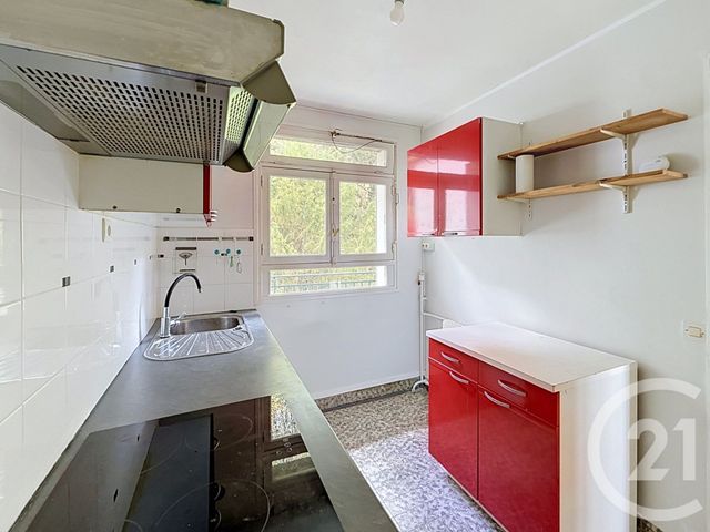 Appartement F3 à louer - 3 pièces - 66.44 m2 - VILLE D AVRAY - 92 - ILE-DE-FRANCE - Century 21 Solution Immobilière