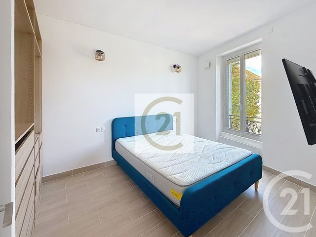 Appartement F2 à louer - 2 pièces - 31.38 m2 - ST CLOUD - 92 - ILE-DE-FRANCE - Century 21 Solution Immobilière