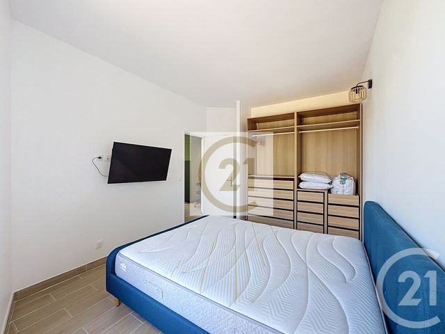 Appartement F2 à louer - 2 pièces - 31.38 m2 - ST CLOUD - 92 - ILE-DE-FRANCE - Century 21 Solution Immobilière