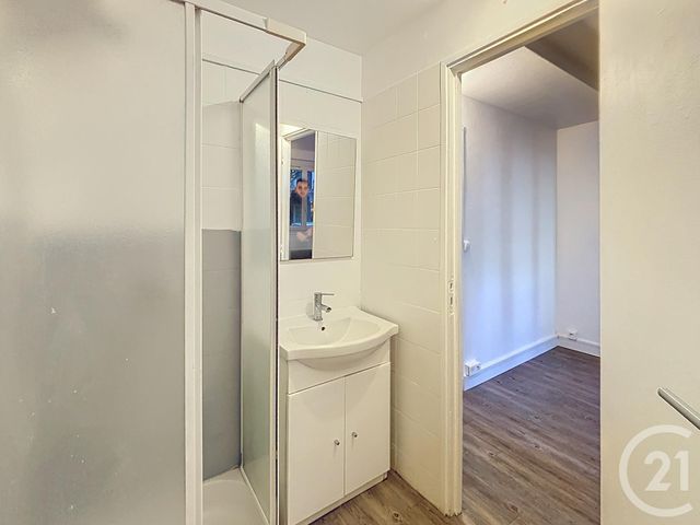 Appartement Studio à louer - 1 pièce - 18.5 m2 - ST CLOUD - 92 - ILE-DE-FRANCE - Century 21 Solution Immobilière