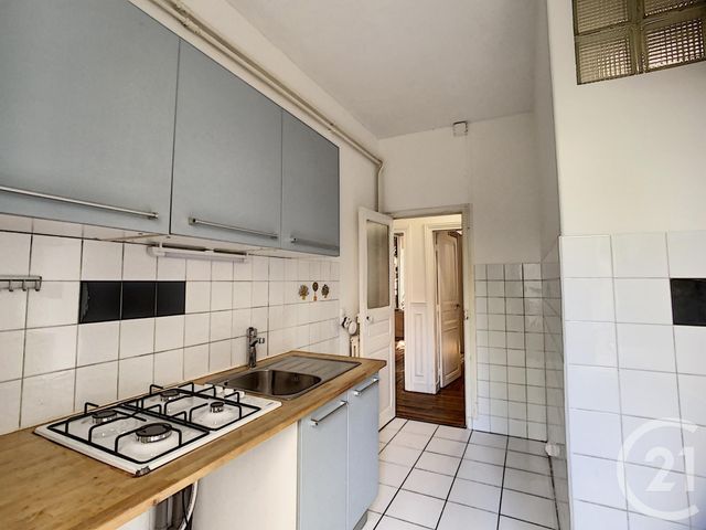 Appartement F3 à louer - 3 pièces - 51.28 m2 - ST CLOUD - 92 - ILE-DE-FRANCE - Century 21 Solution Immobilière
