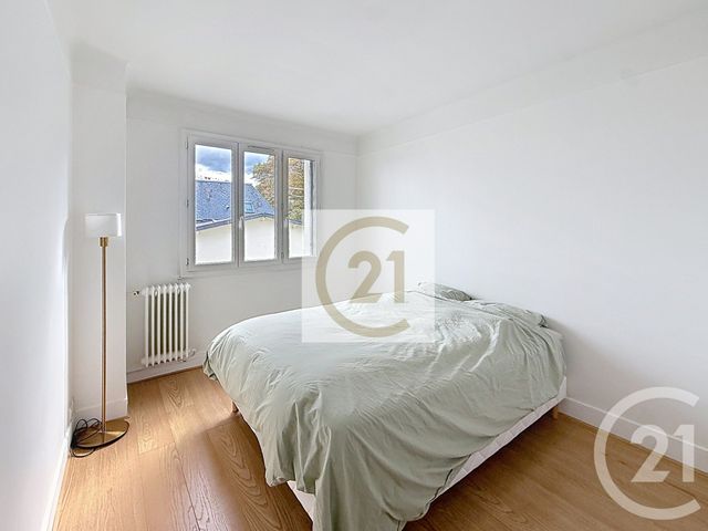 Appartement F3 à louer - 3 pièces - 73.57 m2 - ST CLOUD - 92 - ILE-DE-FRANCE - Century 21 Solution Immobilière