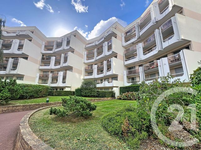 Appartement F3 à vendre - 3 pièces - 80.09 m2 - ST CLOUD - 92 - ILE-DE-FRANCE - Century 21 Solution Immobilière