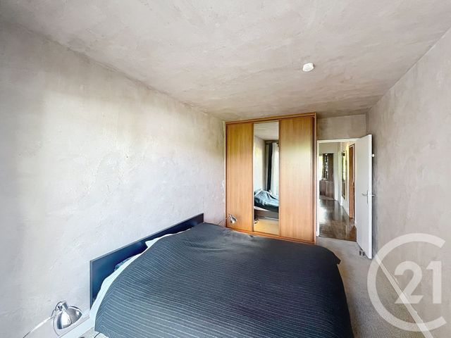 Appartement F3 à vendre - 3 pièces - 80.09 m2 - ST CLOUD - 92 - ILE-DE-FRANCE - Century 21 Solution Immobilière