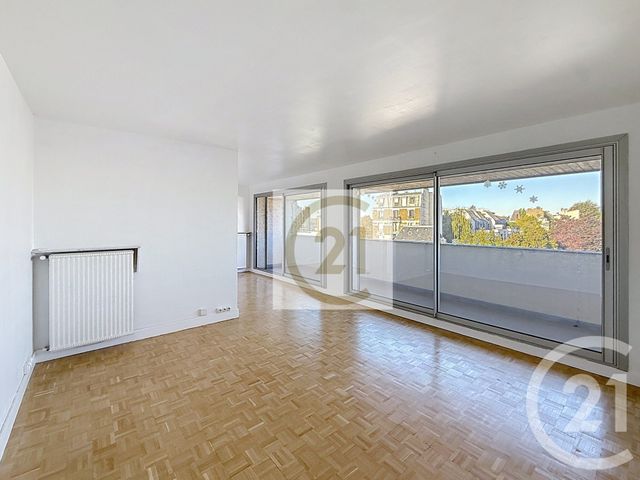 Appartement F2 à louer - 2 pièces - 45.11 m2 - ST CLOUD - 92 - ILE-DE-FRANCE - Century 21 Solution Immobilière