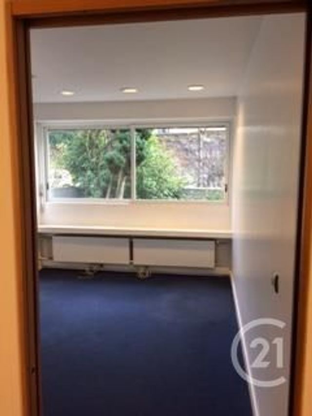 entreprise à louer - 32.94 m2 - ST CLOUD - 92 - ILE-DE-FRANCE - Century 21 Solution Immobilière