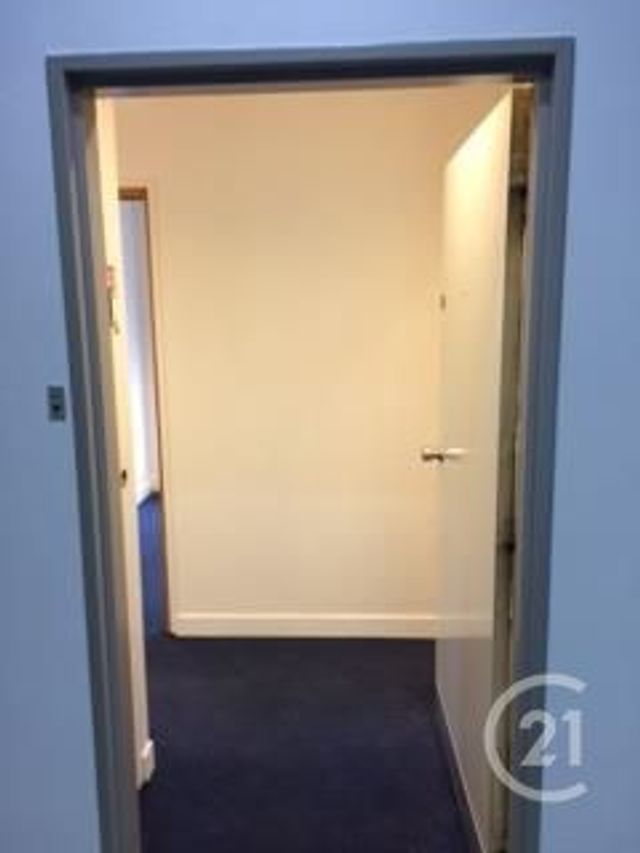 entreprise à louer - 32.94 m2 - ST CLOUD - 92 - ILE-DE-FRANCE - Century 21 Solution Immobilière