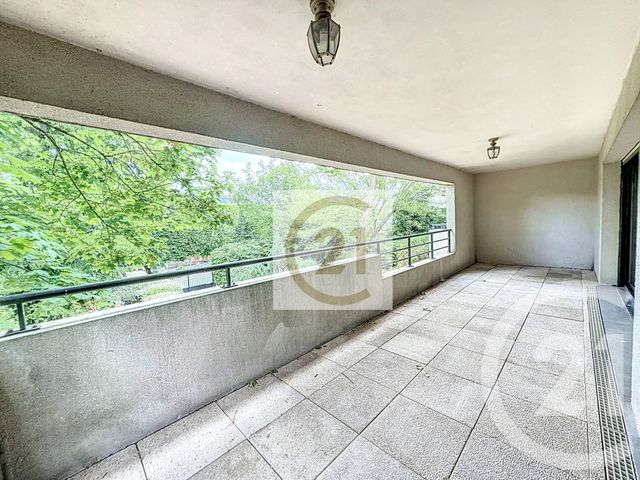 Appartement F4 à louer - 4 pièces - 96.0 m2 - ST CLOUD - 92 - ILE-DE-FRANCE - Century 21 Solution Immobilière