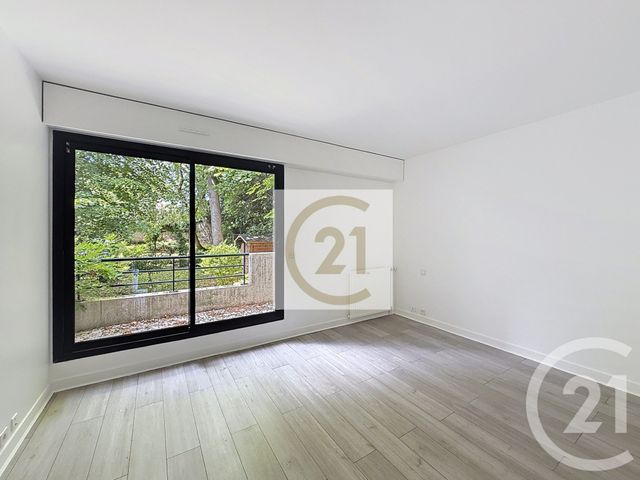 Appartement F4 à louer - 4 pièces - 96.0 m2 - ST CLOUD - 92 - ILE-DE-FRANCE - Century 21 Solution Immobilière