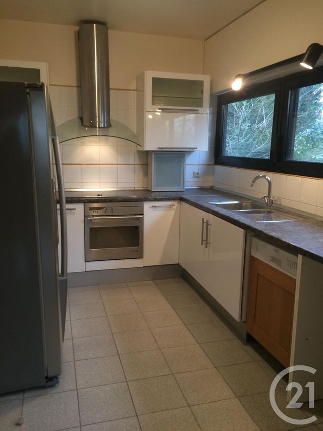 Appartement F4 à louer - 4 pièces - 96.0 m2 - ST CLOUD - 92 - ILE-DE-FRANCE - Century 21 Solution Immobilière